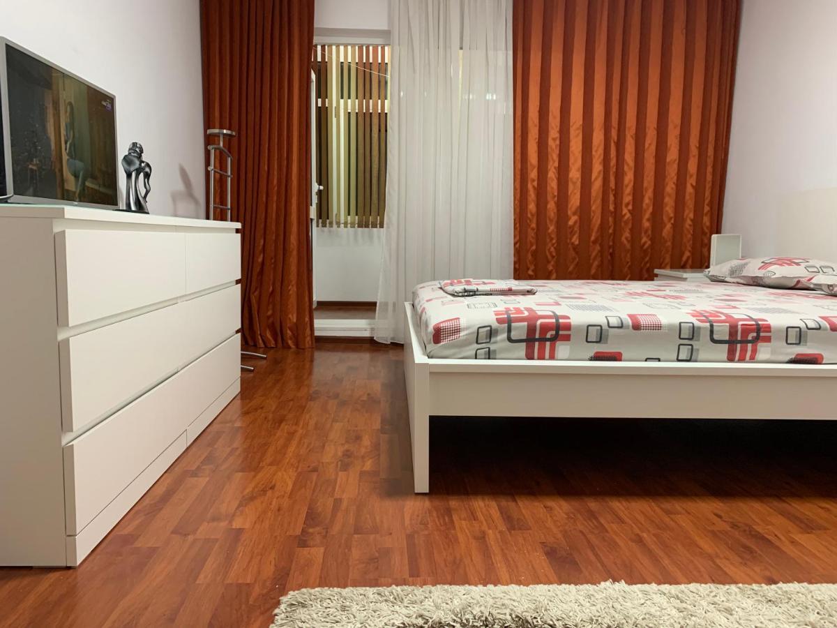 Galaţi Ana Center Apartment מראה חיצוני תמונה