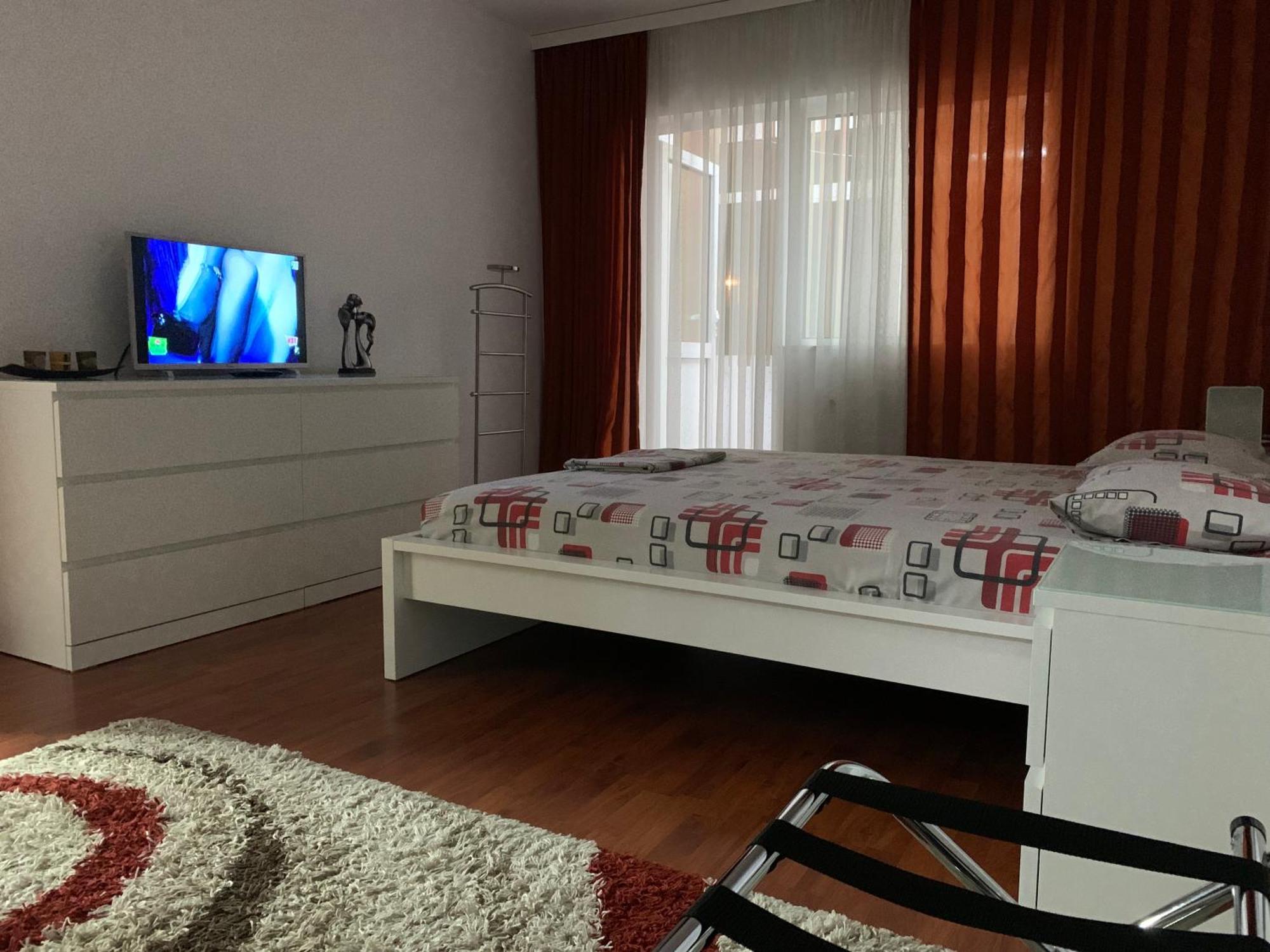 Galaţi Ana Center Apartment מראה חיצוני תמונה